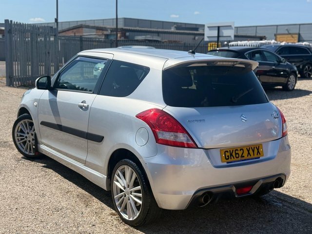 Suzuki Swift Hatchback Silver #4