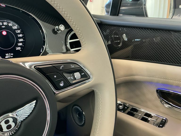 Bentley Bentayga 4.0 V8 S Touring Spec Estate  #26