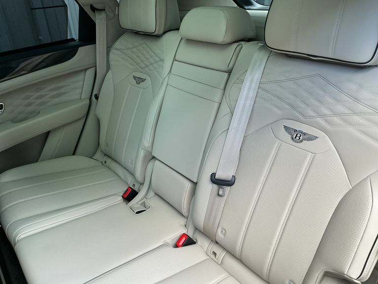 Bentley Bentayga 4.0 V8 S Touring Spec Estate  #9