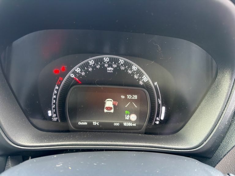 Toyota Aygo X Edge White #14