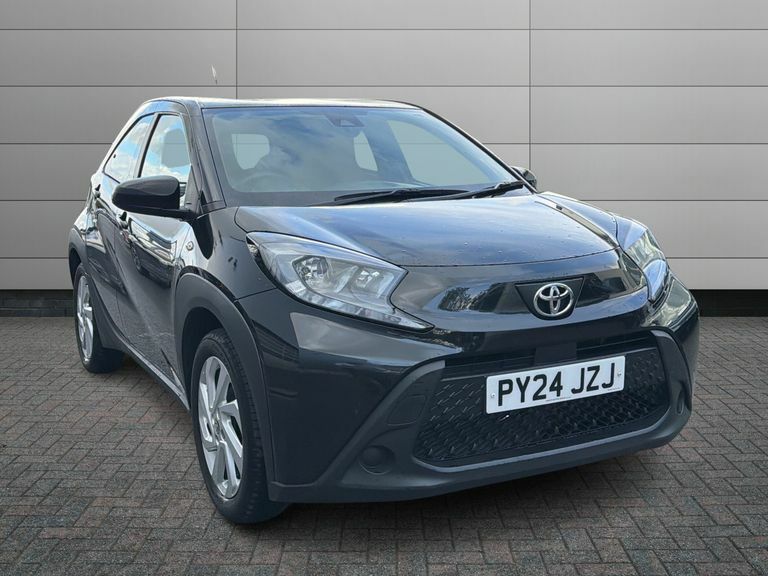 Toyota Aygo X Edge White #1