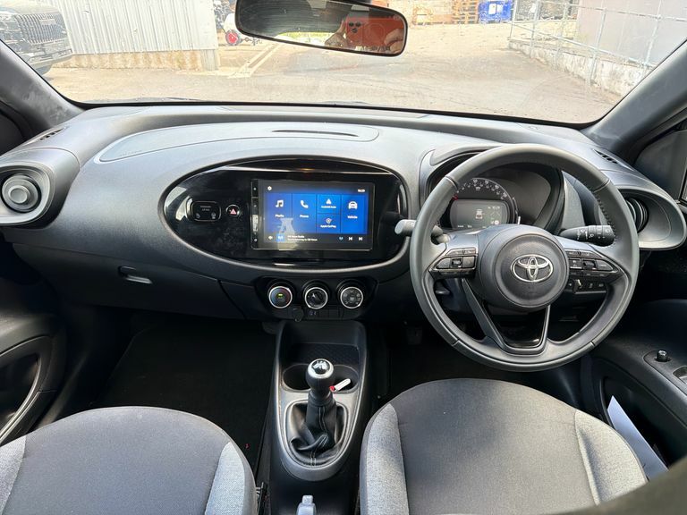 Toyota Aygo X Edge White #8