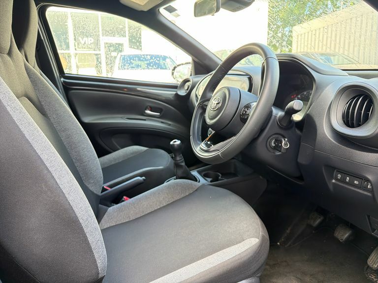 Toyota Aygo X Edge White #12