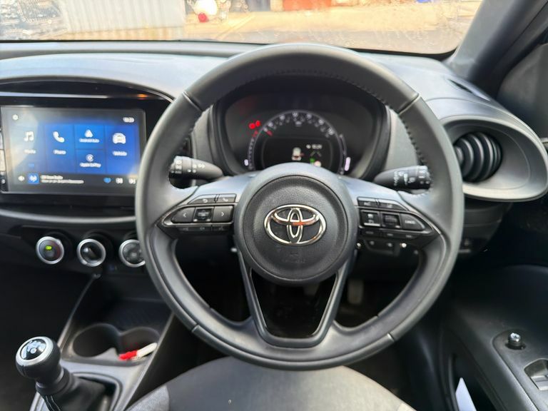 Toyota Aygo X Edge White #9