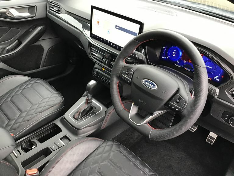 Ford Focus 1.0T Ecoboost St-line X Estate E White #6