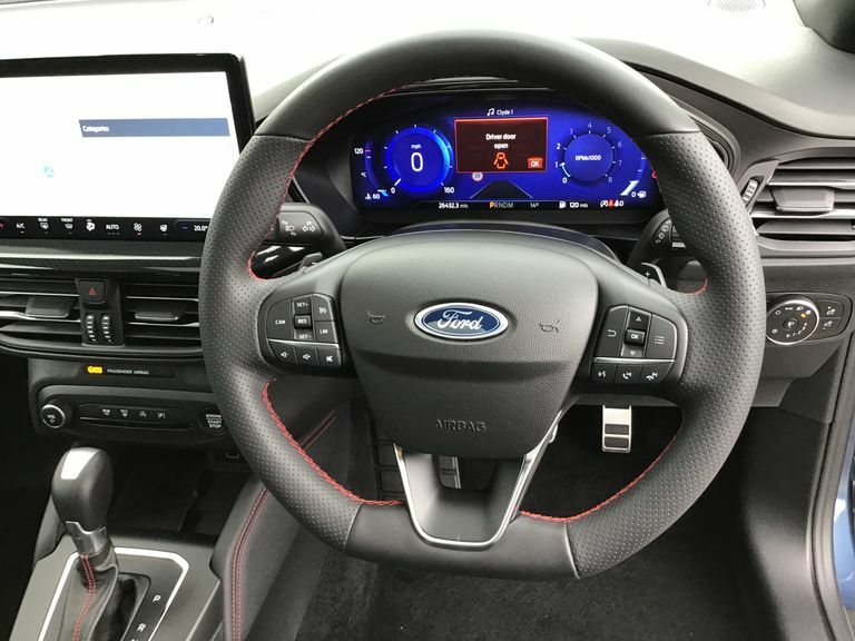 Ford Focus 1.0T Ecoboost St-line X Estate E White #12