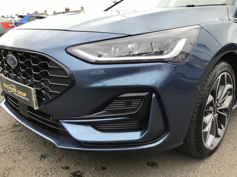 Ford Focus 1.0T Ecoboost St-line X Estate E White #27