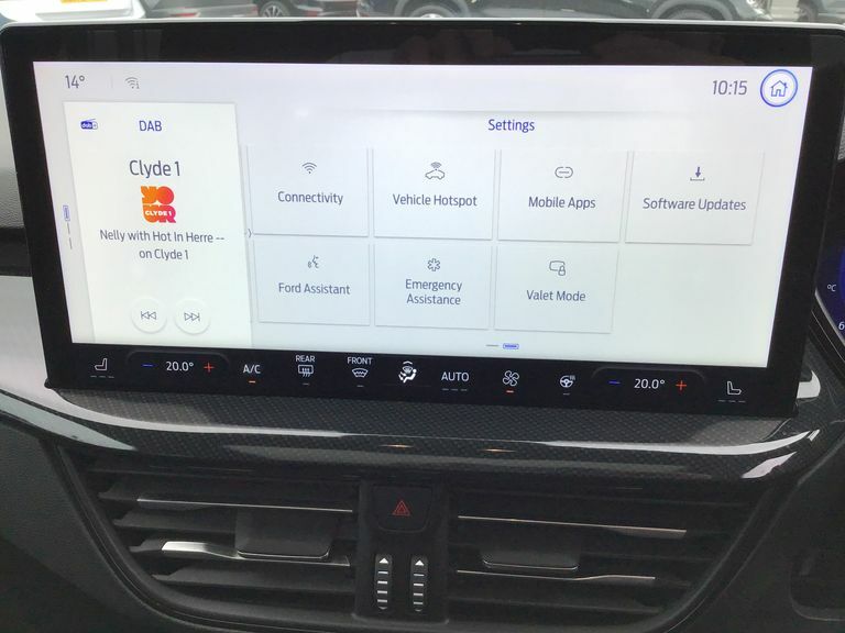 Ford Focus 1.0T Ecoboost St-line X Estate E White #19