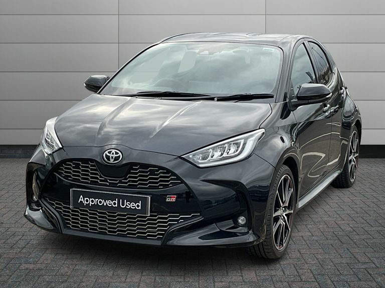 Toyota Yaris 1.5 Vvt-h Excel E-cvt Euro 6 Ss Black #19