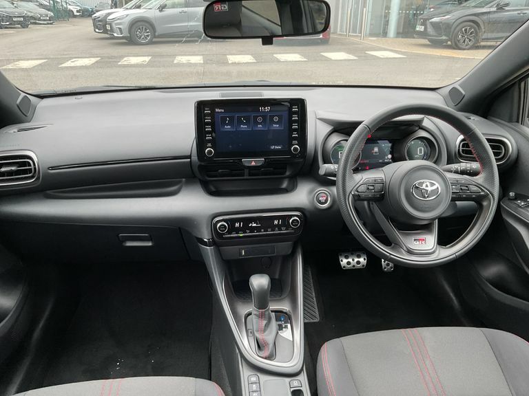 Toyota Yaris 1.5 Vvt-h Excel E-cvt Euro 6 Ss Black #8