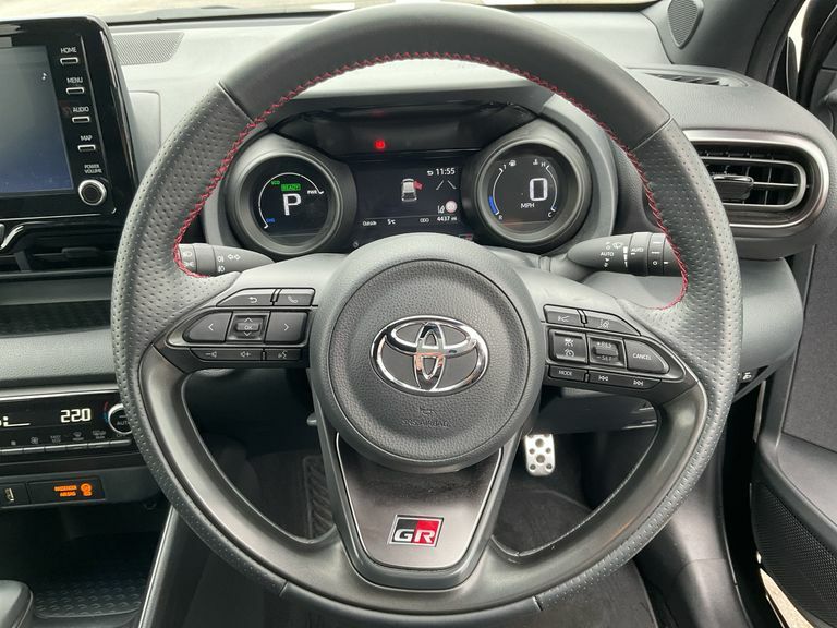 Toyota Yaris 1.5 Vvt-h Excel E-cvt Euro 6 Ss Black #13