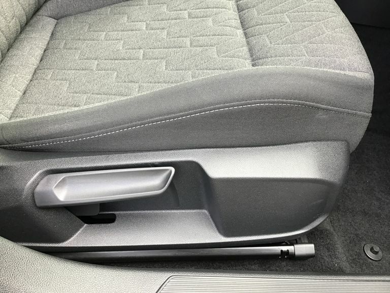 Volkswagen Golf 8 Style 1.5 Etsi 150Ps 7-Speed Dsg Grey #12
