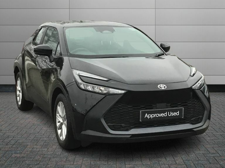 Toyota C-Hr 1.8 Vvt-h Excel Cvt Euro 6 Ss White #1