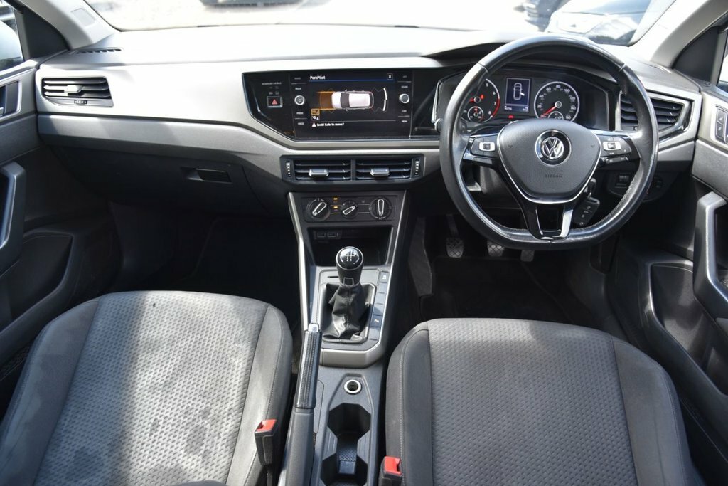 Volkswagen Polo 1L Match Evo Silver #2