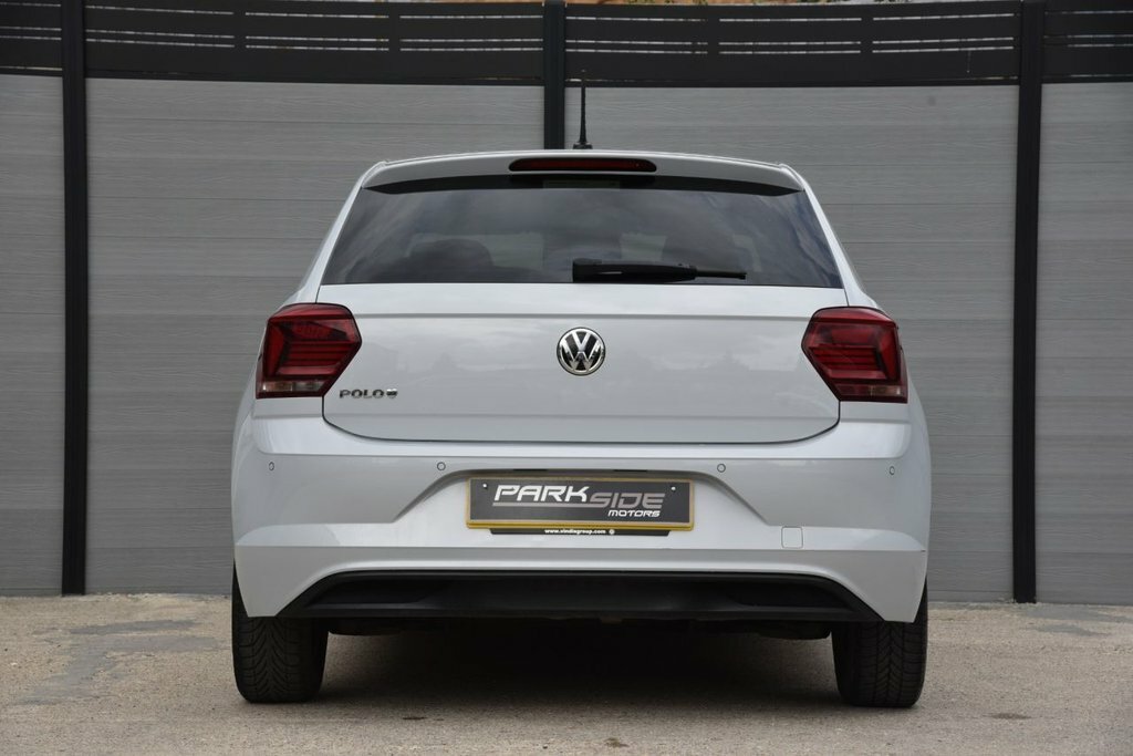 Volkswagen Polo Mk6 Hatchback 1.0 Tsi 95Ps Match 16 Las Min Silver #9