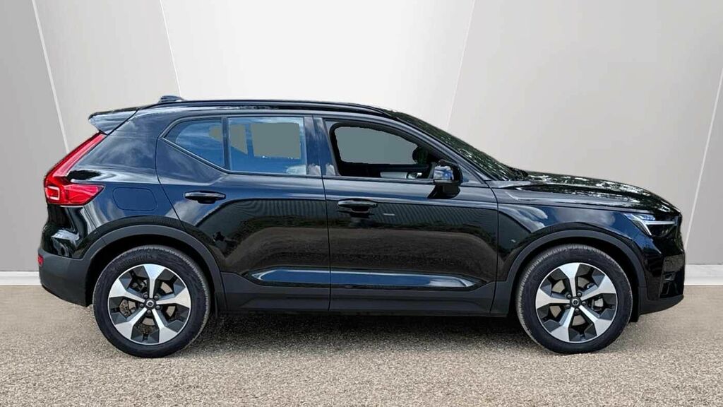Volvo XC40 Plus, B4 Mild Hybrid, Dark NJ26WEW Black #3