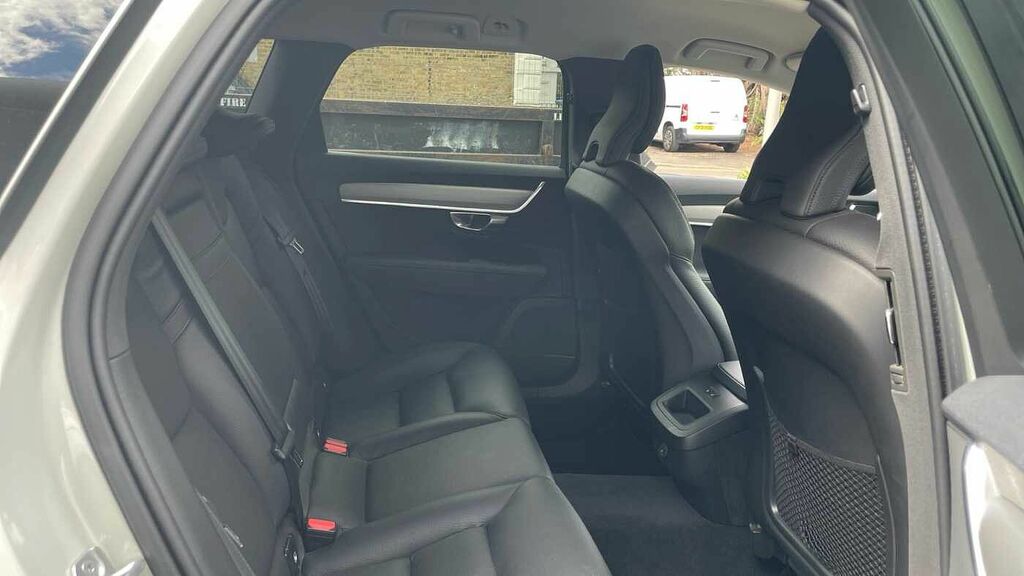 Volvo V90 2.0 B4p Momentum #6