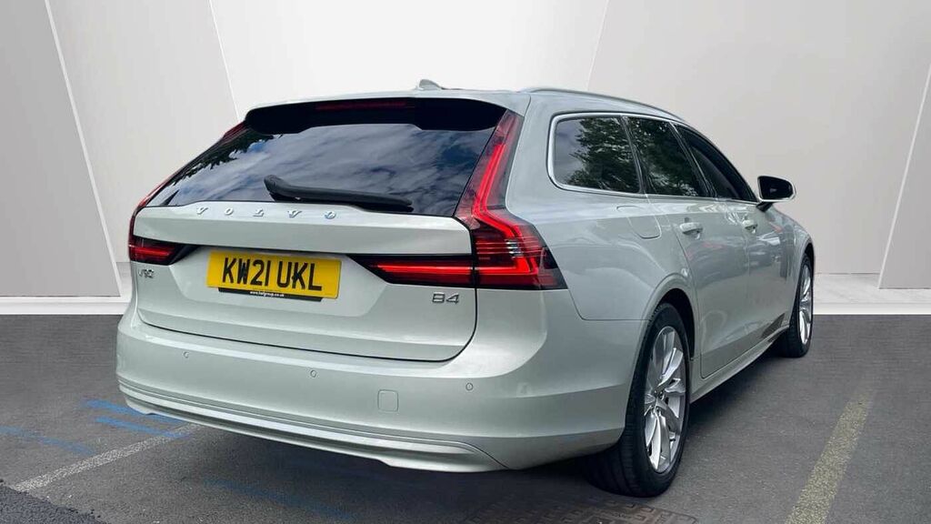 Volvo V90 2.0 B4p Momentum #2