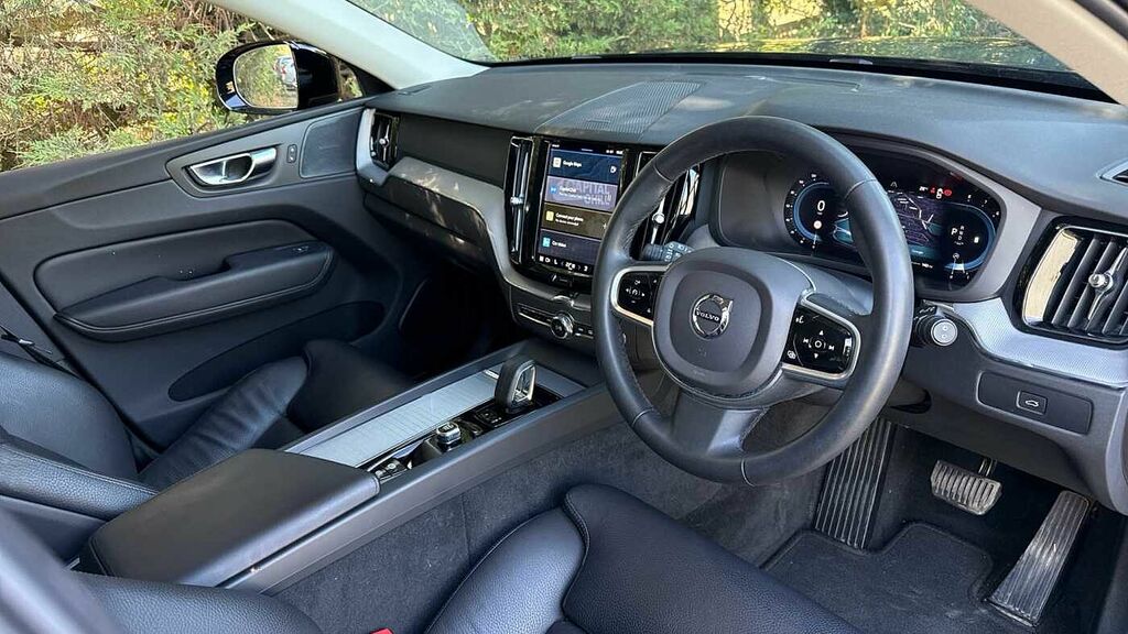 Volvo XC60 Plus, B5 Awd Mild Hybrid, Dark LG72SRY Blue #4