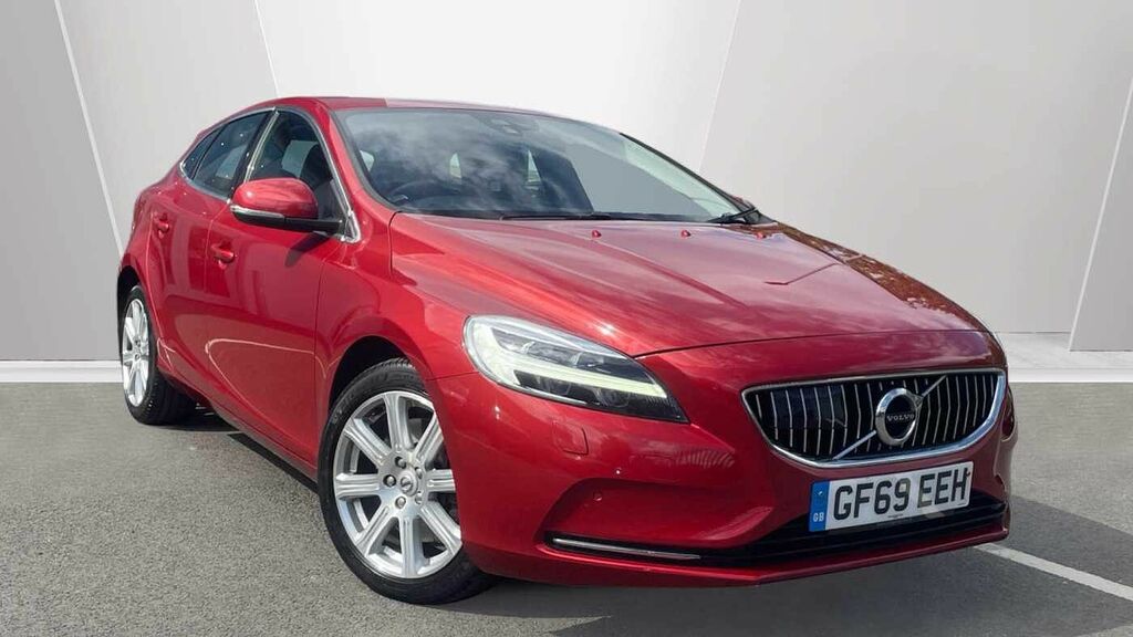 Volvo V40 T3 Inscription Red