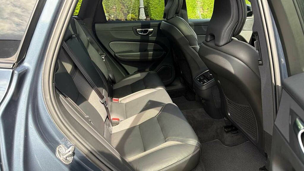 Volvo XC60 B5 P R-design Blue #6