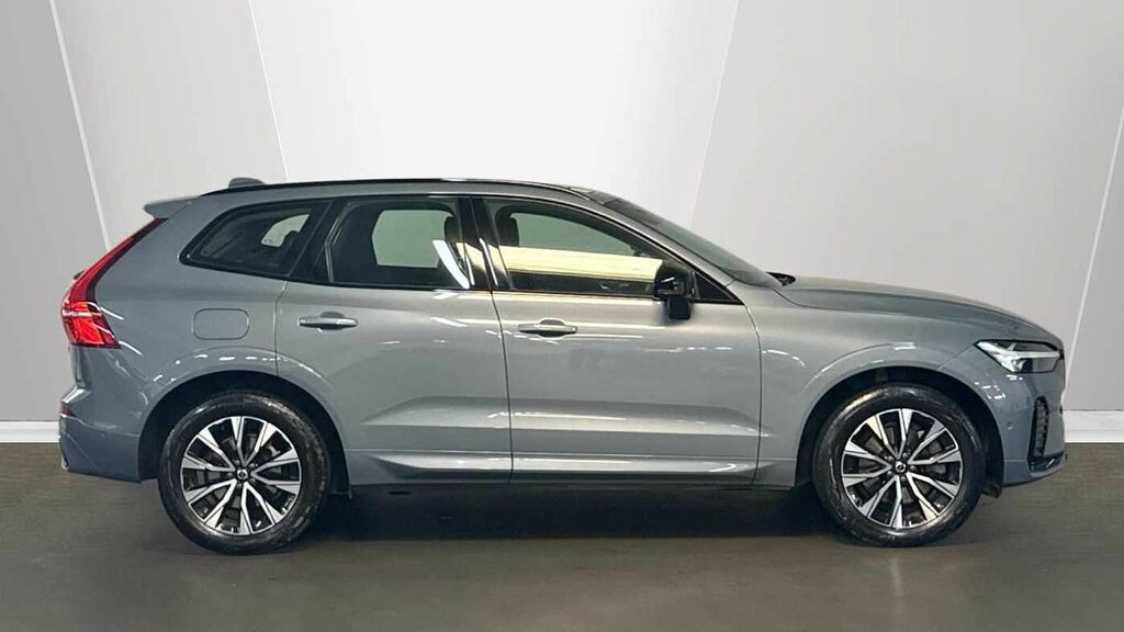Volvo XC60 B5 P Awd Plus Dark Grey #3