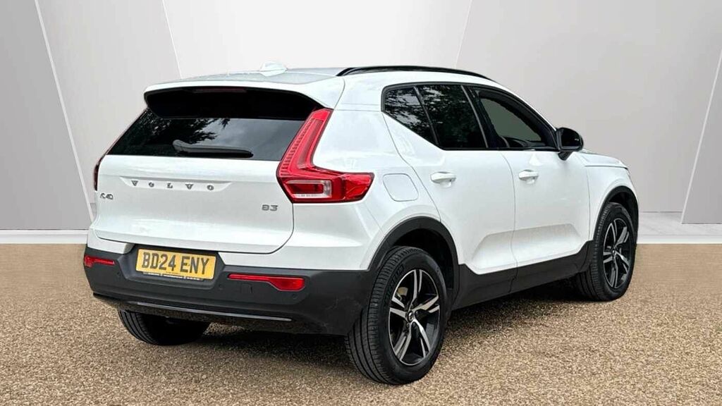 Volvo XC40 B3 P Plus Dark White #2