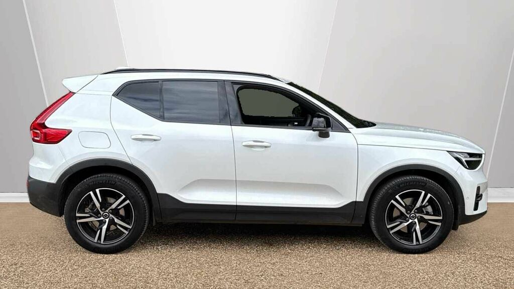 Volvo XC40 B3 P Plus Dark White #3