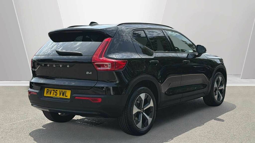 Volvo XC40 B4 P Plus Dark Black #2