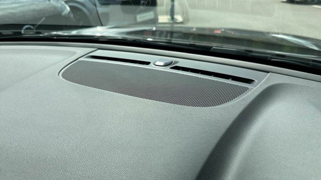 Volvo XC40 Ultra, B4 Mild Hybrid, Dark White #23