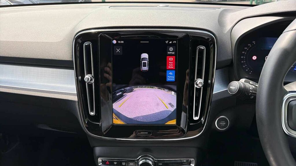 Volvo XC40 Ultra, B4 Mild Hybrid, Dark White #17