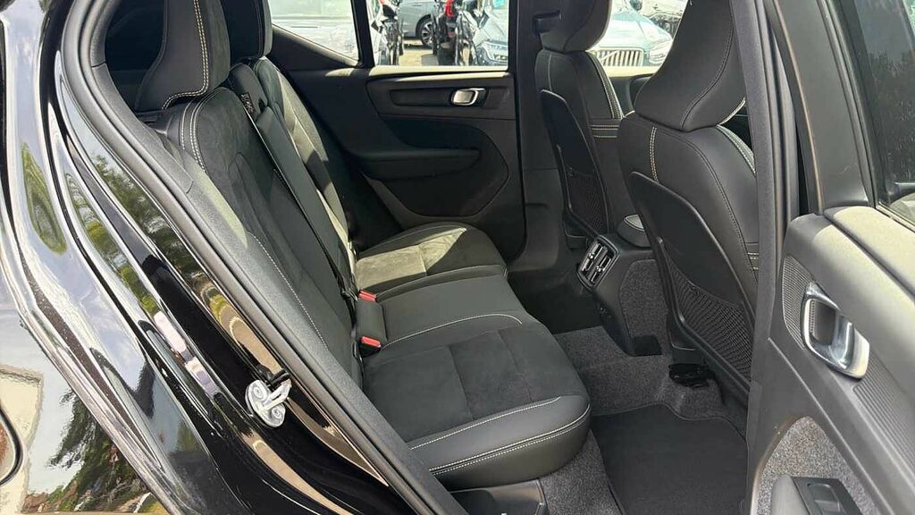 Volvo XC40 B4 P Plus Dark Black #6