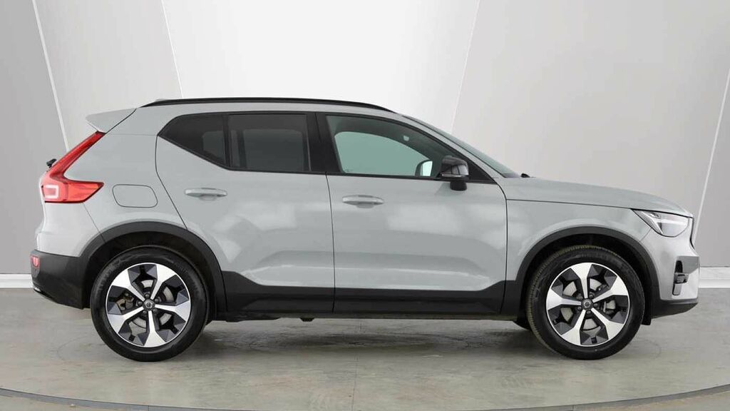 Volvo XC40 Plus, B4 Mild Hybrid, Dark Grey #2