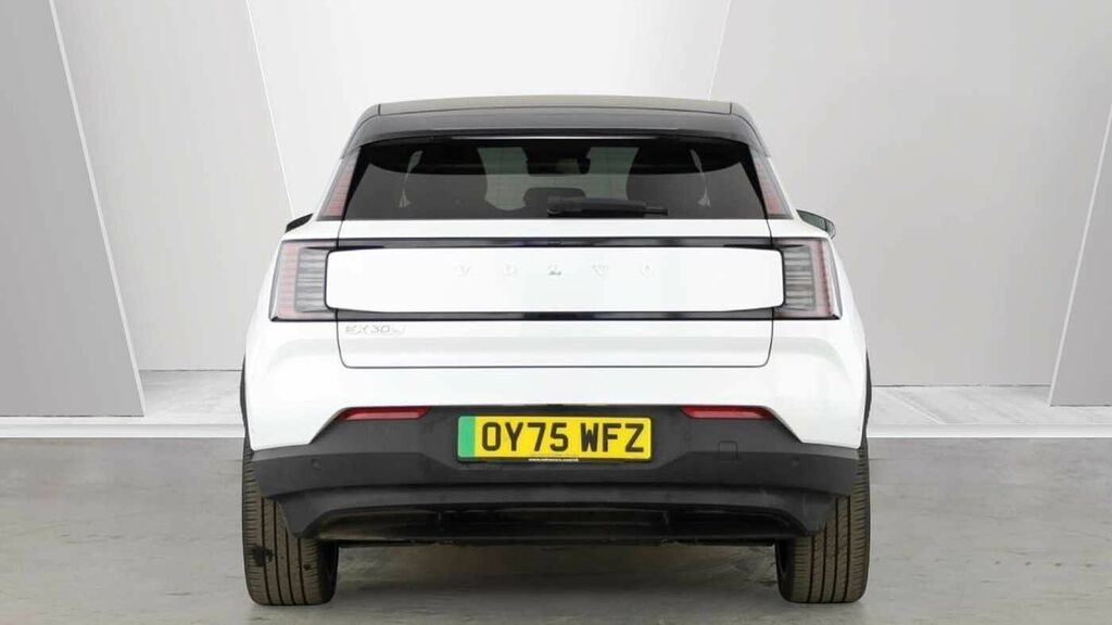 Volvo EX30 Ultra, Twin Motor Performance, White #4