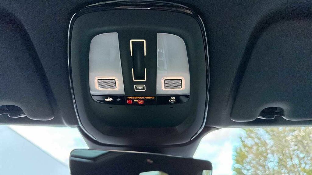 Volvo XC60 Recharge R-design Pro, T8 Awd Plug-in Hybrid Black #27