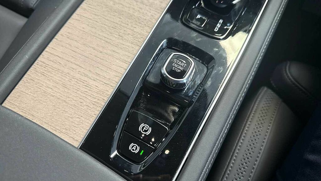 Volvo XC90 Ultra, B5 Awd Mild Hybrid, Dark, 7 Seats Black #25