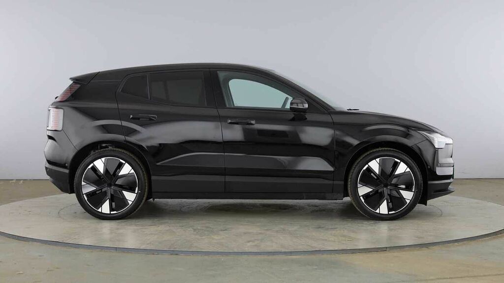 Volvo EX30 Ultra, Twin Motor Performance, Black #2