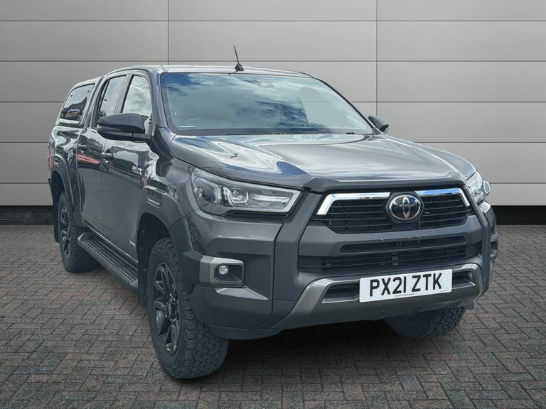 Toyota HILUX Toyota Dbcb 2.8 D-4d Ivbl X Ss Crewcab Grey