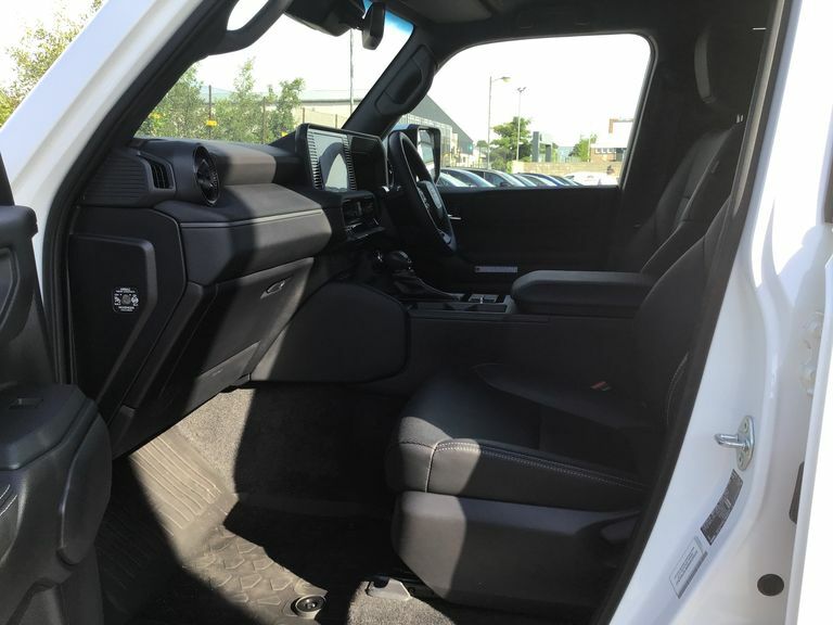 Toyota Land Cruiser 2.8D 205 Commercial GY25AZA White #6