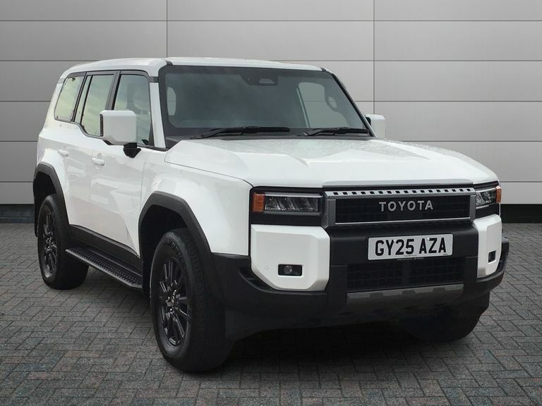 Toyota Land Cruiser 2.8D 205 Commercial GY25AZA White