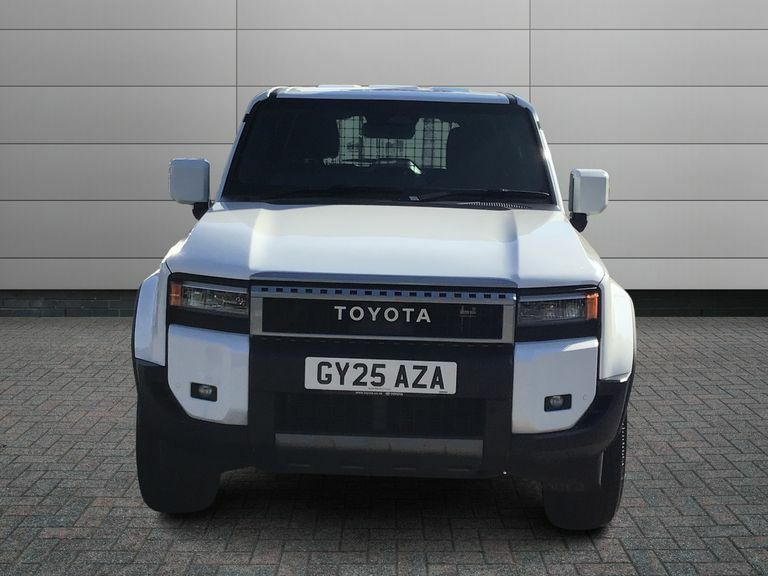 Toyota Land Cruiser 2.8D 205 Commercial GY25AZA White #5