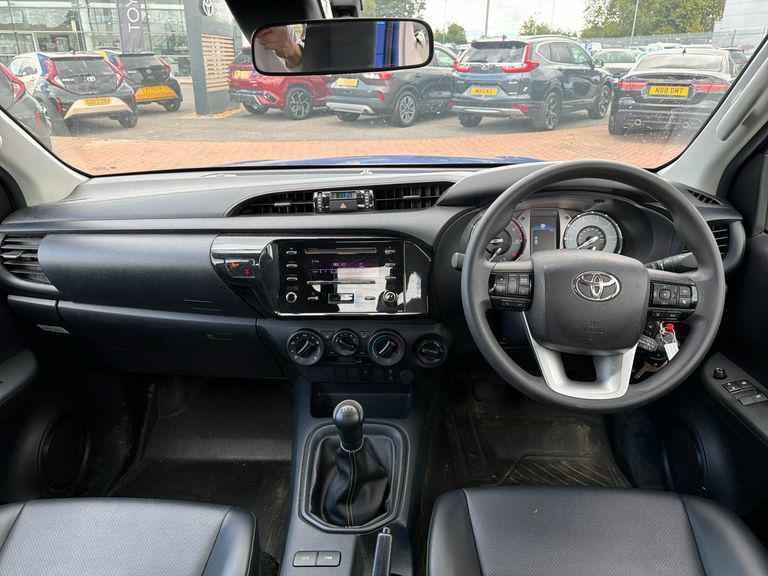 Toyota HILUX Active Extra Cab Pick Up 2.4 D-4d Orange #8
