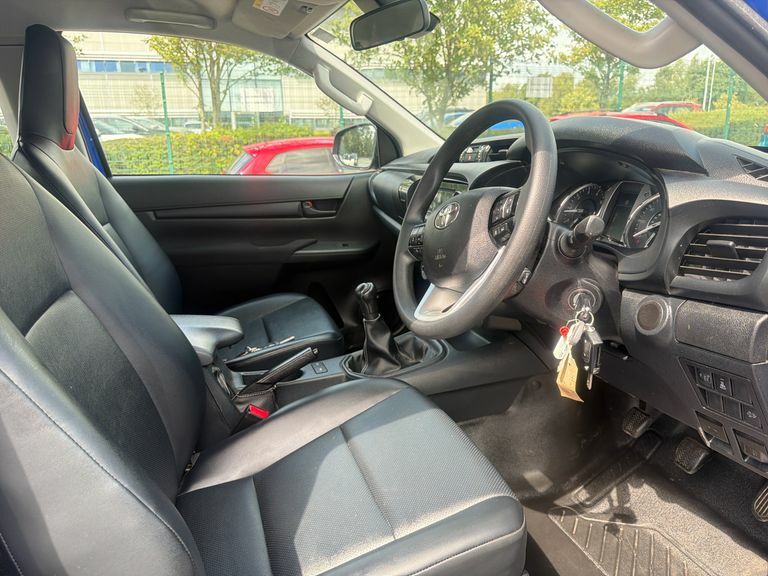 Toyota HILUX Active Extra Cab Pick Up 2.4 D-4d Orange #12