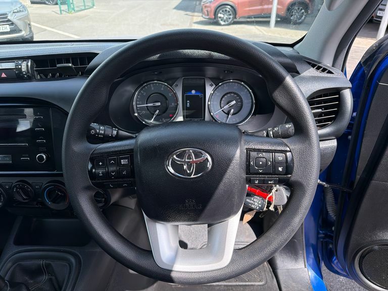 Toyota HILUX Active Extra Cab Pick Up 2.4 D-4d Orange #13