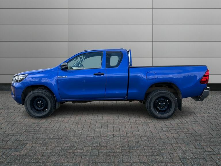 Toyota HILUX Active Extra Cab Pick Up 2.4 D-4d Orange #17