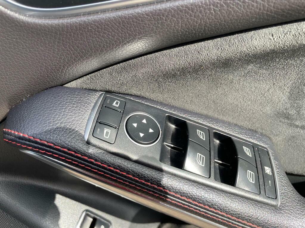 Mercedes-Benz CLA Class 2.1 Cla 200 D Sport 134 Bhp Blue #32