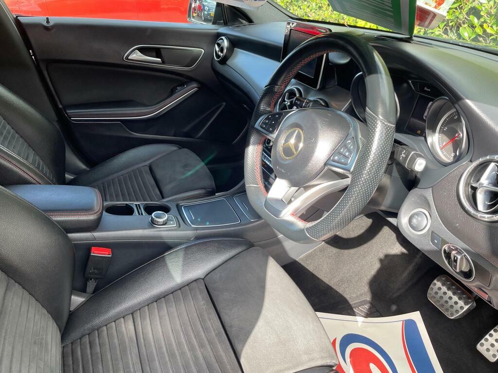 Mercedes-Benz CLA Class 2.1 Cla 200 D Sport 134 Bhp Blue #9