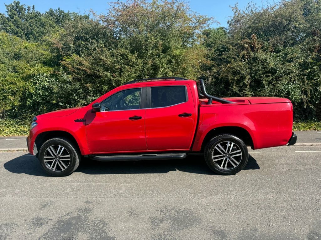 Mercedes-Benz X Class 3L Power YJ19OLP Red #5