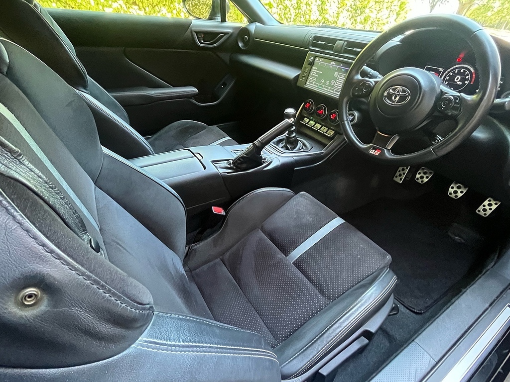 Toyota GR86 Coupe Black #4