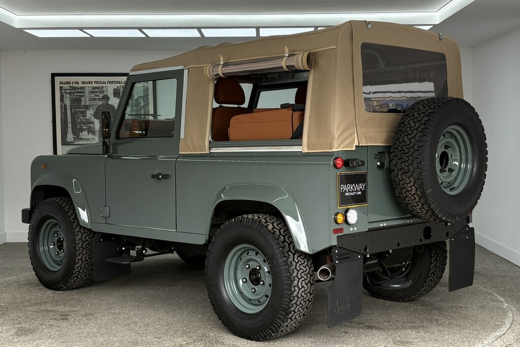 Land Rover Defender 90 2.2 Heritage S Top Green #4